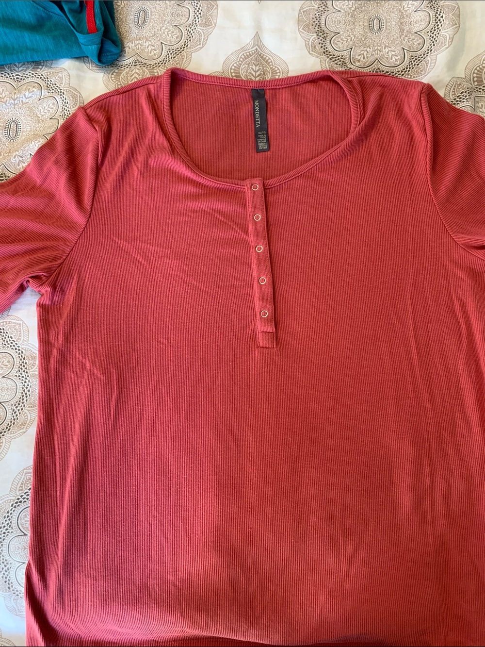 🚨 3 for $25 SALE 🚨 
Mondetta Super Soft  Short Sleeve Top in Dusty Rose
